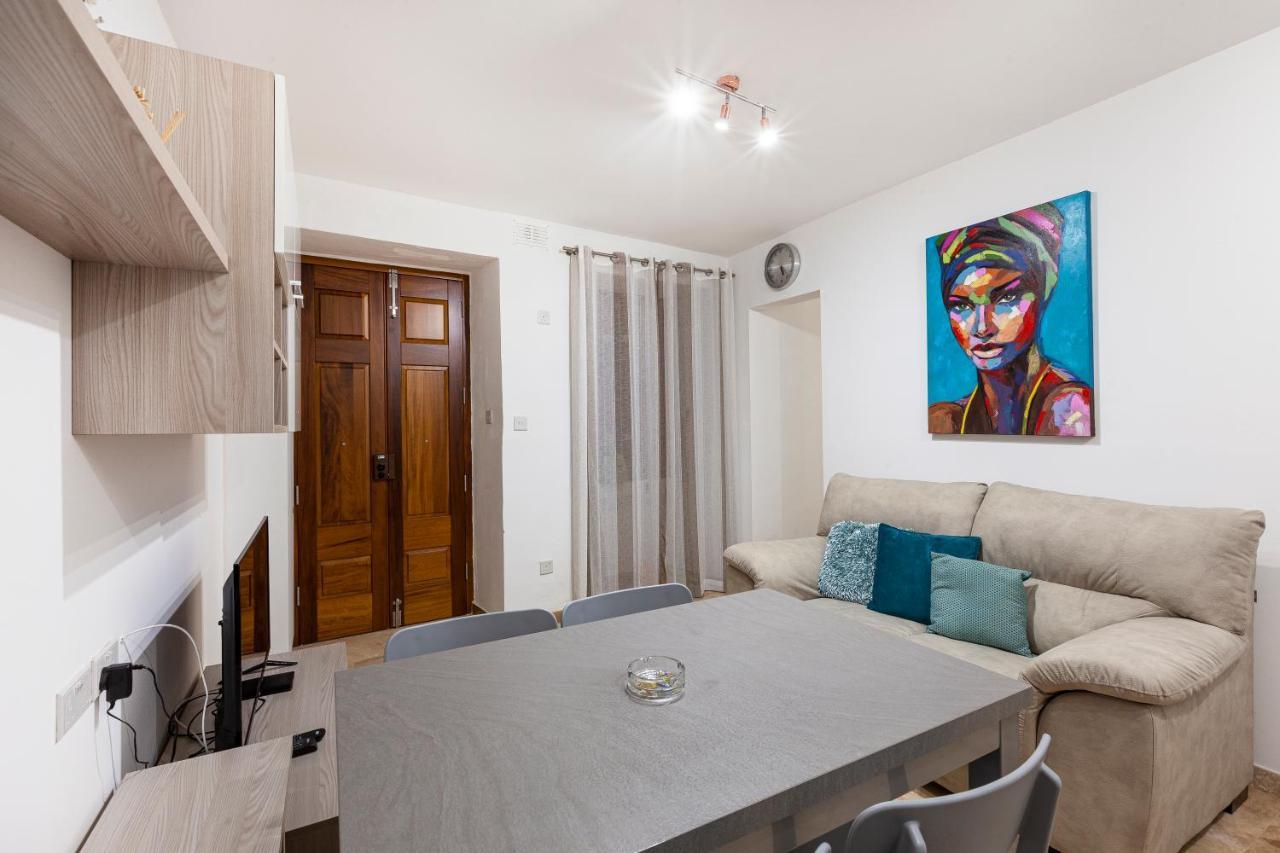 Designer Home With Comfy Sofa In Central Valletta By 360 Estates Екстер'єр фото