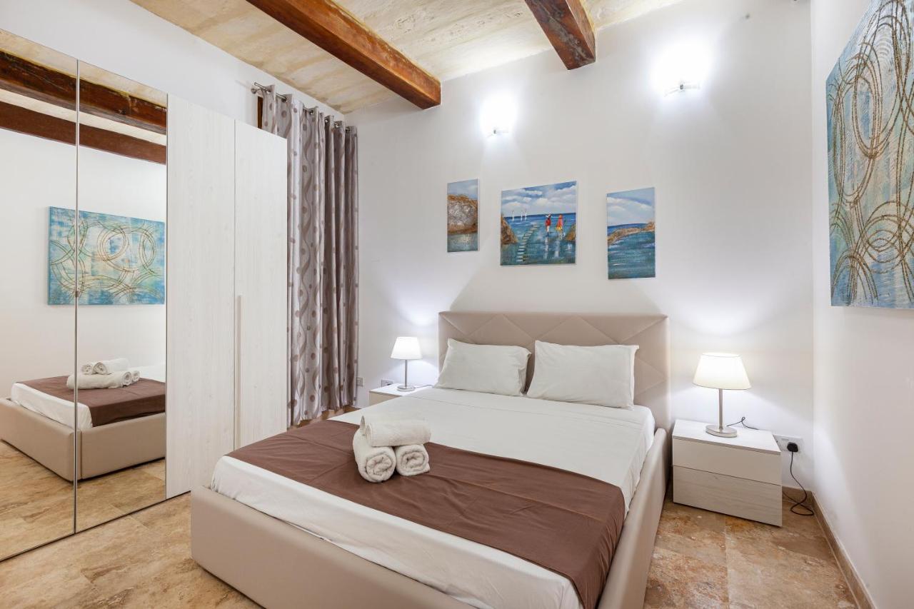 Designer Home With Comfy Sofa In Central Valletta By 360 Estates Екстер'єр фото
